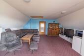 Wohnzimmer OG - 6 Zimmer Einfamilienhaus zum Kaufen in Neuhaus