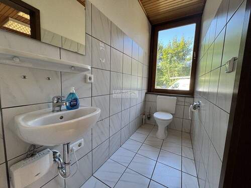 WC - 