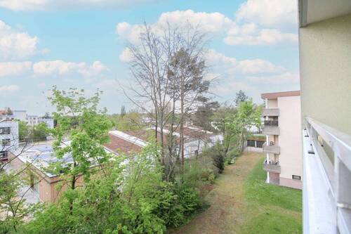 Aussicht Balkon - 2 Zimmer Etagenwohnung in Fürth