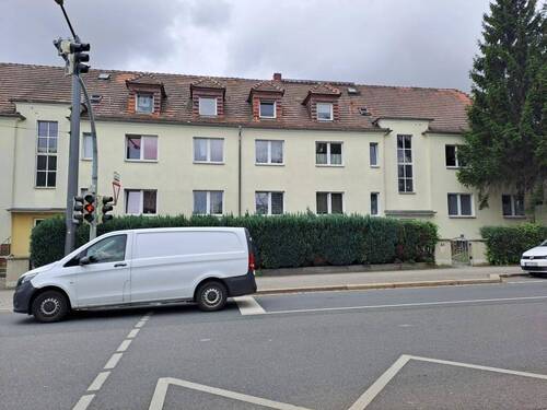 Strassenansicht - 3 Zimmer Etagenwohnung zum Kaufen in Dresden