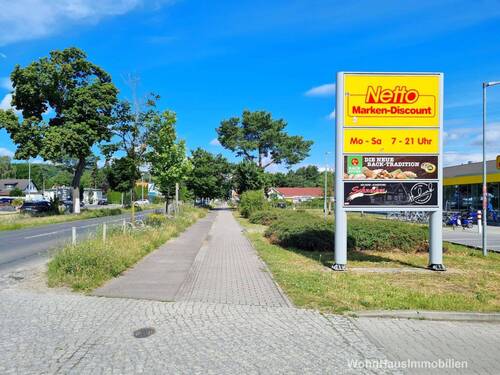 Einkaufsmöglichkeiten von Aldi bis Netto im Ort - 