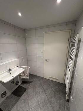 Modernes Badezimmer - 