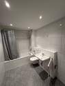Modernes Badezimmer - 