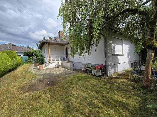 Haus-Rückseite Eingang - 6 Zimmer Einfamilienhaus zum Kaufen in Heusenstamm