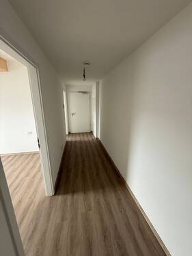 großzügiger Flur / Diele - 2 Zimmer Etagenwohnung in Landsberg am Lech