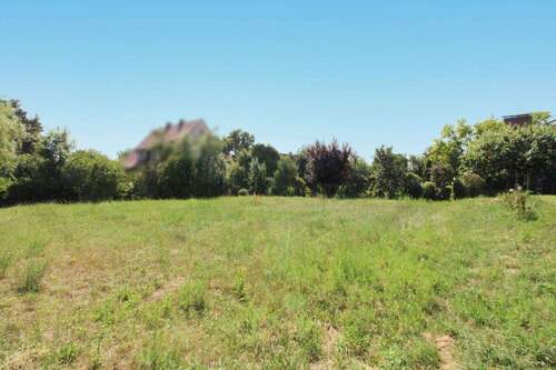 Grundstück - Schönes Grundstück in ruhiger Lage - mit zusätzlicher Garagenfläche