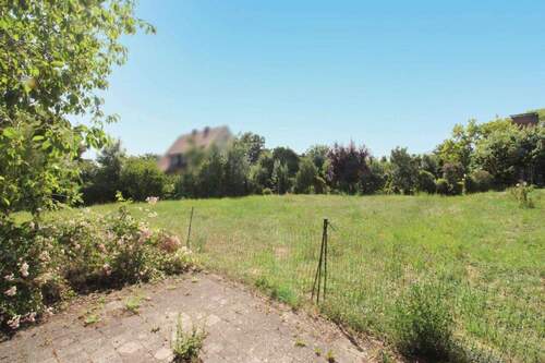 Seitansicht Grundstück - Grundstück in Roßtal zum Kaufen