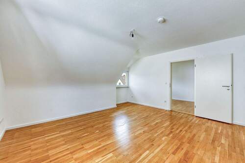 Wohnen zum Schlafen - 2 Zimmer Etagenwohnung zur Miete in Stuttgart