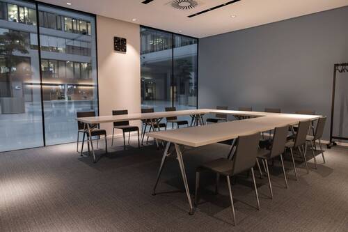 Regus_Frankfurt The Squaire_Germany_Centre 8553_Me - Privater Büroraum für 4 Personen in Regus THE SQUAIRE Conference Center