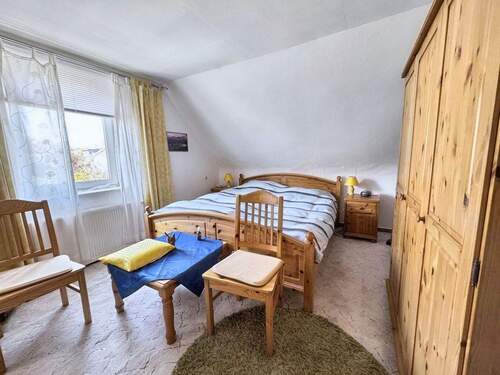 Zimmer 1 Dachgeschoss - 