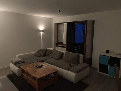 Bild 1 - Helle Zentrale 2 Zimmer mit Balkon