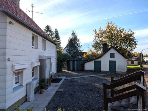 Hofansicht - 5 Zimmer Einfamilienhaus zum Kaufen in Bönen