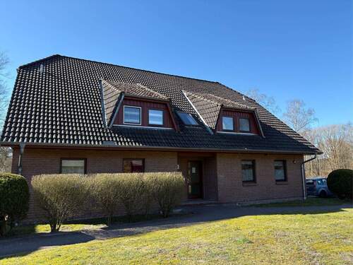 Ansicht Riepshofer Weg 35.jpg - Frisch renovierte 3 Zimmer-Wohnung in ruhiger Ortsrandlage