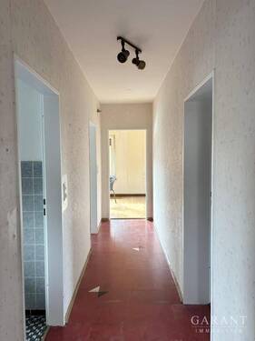 Flur OG - Mehrfamilienhaus, Wohnhaus mit 226,00 m² in Ochsenfurt zum Kaufen
