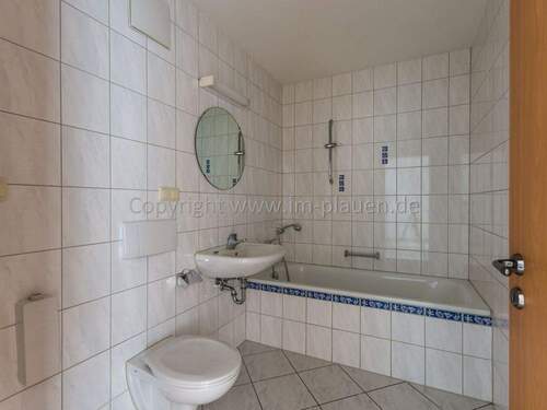 Badezimmer - 3 Zimmer Etagenwohnung in Plauen