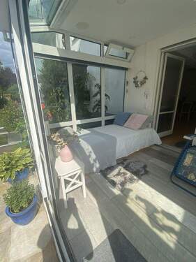 Wintergarten innen - 3 Zimmer Etagenwohnung zum Kaufen in Augsburg