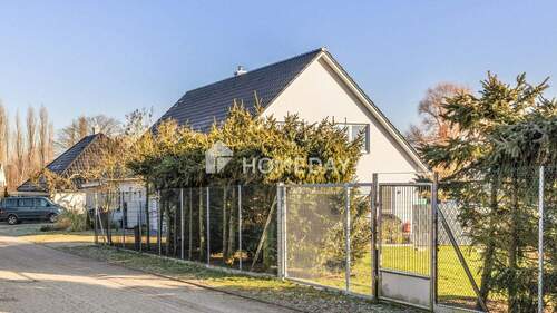 Außenansicht 1 - 1 Zimmer Mehrfamilienhaus, Wohnhaus zum Kaufen in Dorf Mecklenburg