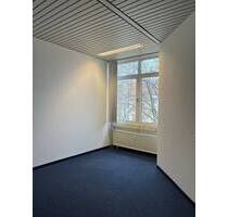 Helle Büros in zentraler Krefeld-Lage - barrierefrei, flexibel, leer übergeben