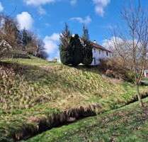 Baugrundstück (teilbar) mit Altbestand in Buch am Erlbach zu verkaufen