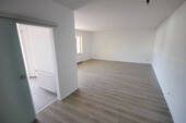 Wohn-/Esszimmer - 