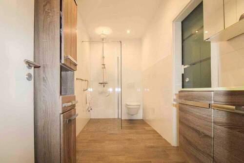 Badezimmer Wohnung Erdgeschoss - 