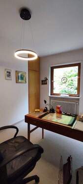 Büro bzw. Kinderzimmer - 
