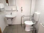 Barrierefreies WC im EG - 9 Zimmer Büro in Lutherstadt Wittenberg