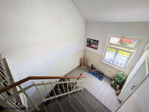 Treppenhaus - Etagenwohnung mit 63,00 m² in Reinsdorf zur Miete