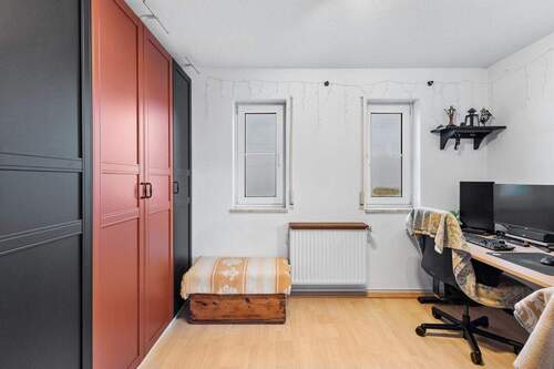 Ankleide / Büro / Kinderzimmer - 