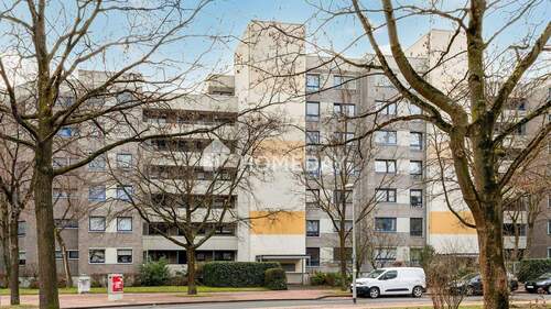 Außenansicht 2 - 2-Zimmer-Wohnung mit Loggia, Aufzug & TG-Stellplatz in Hannover-Groß Buchholz