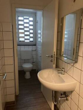 WC - 