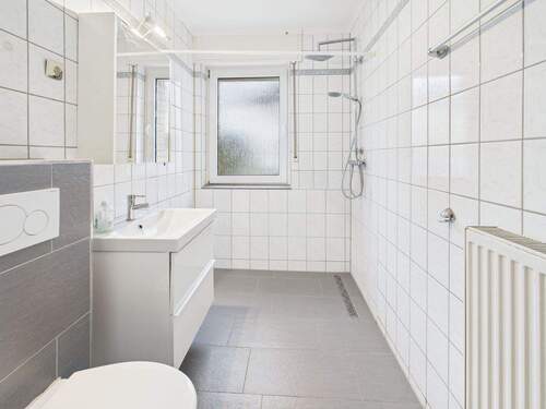 Badezimmer (EG) - 