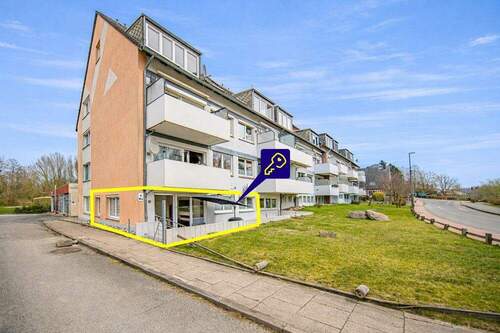 Zentral in Schönberg - Kernsanierte Souterrainwohnung in Schönberg