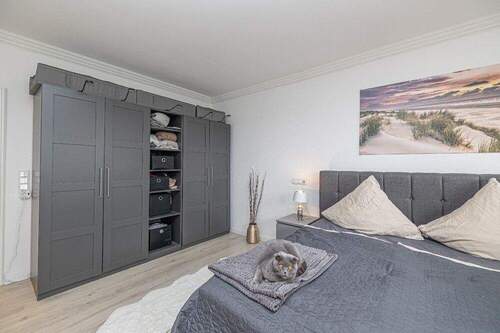 Platz für einen Kleiderschrank - 