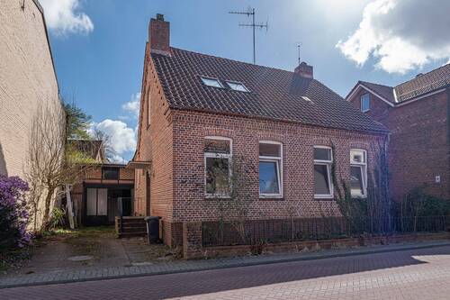 Außenansicht - 4 Zimmer Einfamilienhaus zum Kaufen in Stade