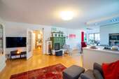 Wohn-/Essbereich (Ansicht 1) - Etagenwohnung mit 96,00 m² in Aschau im Chiemgau zum Kaufen