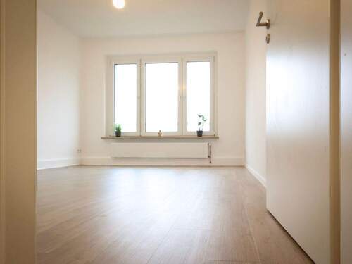 helle Räume - Etagenwohnung mit 64,00 m&sup2; in Rötha zum Kaufen