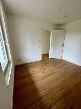 Kinder/ Arbeitszimmer - 