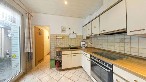 EG Küche - 6 Zimmer Reihenmittelhaus in Mönchengladbach