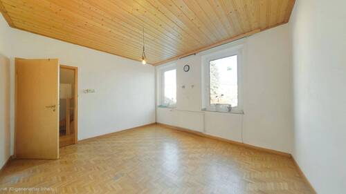 1. OG Schlafzimmer - 