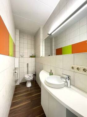 EG WC Damen - 