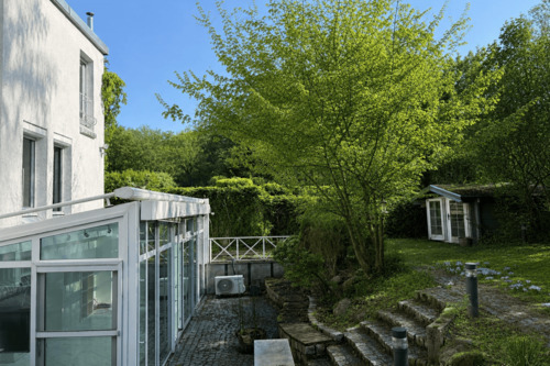 Uneinsehbarer Garten im Grünen - Großzügiges Architektenhaus in Waldrandlage - ideal für ruhiges Wohnen und Arbeiten