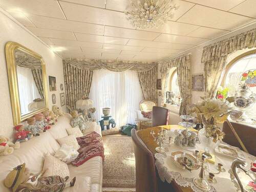 Salon - 