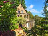 Südansicht - Einfamilienhaus mit Charme und Blick in die Stadt