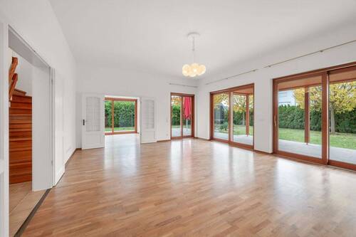 Wohnzimmer - Einfamilienhaus mit 221,50 m² in Berlin zum Kaufen