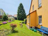 Blick in den Garten - 4 Zimmer Mehrfamilienhaus, Wohnhaus zum Kaufen in Diera-Zehren