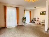 heller Wohnereich - 4 Zimmer Mehrfamilienhaus, Wohnhaus in Diera-Zehren