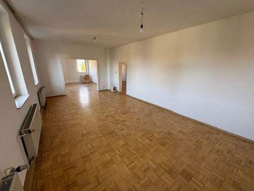 Wohnzimmer mit Kamin - 