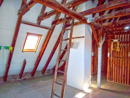 Dachgeschoss-Dachboden - 