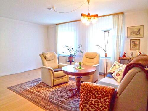 Erdgeschoss-Wohnzimmer - 